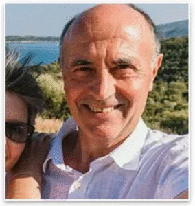 Customer testimonial from Robert praising Boostaro results for male performance and confidence improvement.